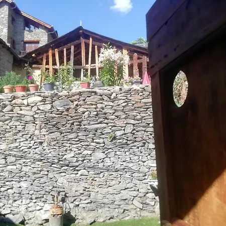 Ca La Bruna Homestay Gavas